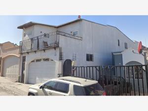 Casa en venta en Loma Bonita Norte, Tijuana — foto 3 de 5
