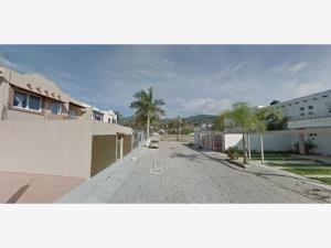 Casa en venta en Delfines, Puerto Vallarta — foto 2 de 6