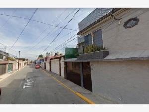 Casa en venta en Villa de las Flores 1a Sección (Unidad Coacalco), Coacalco de Berriozábal — foto 3 de 6