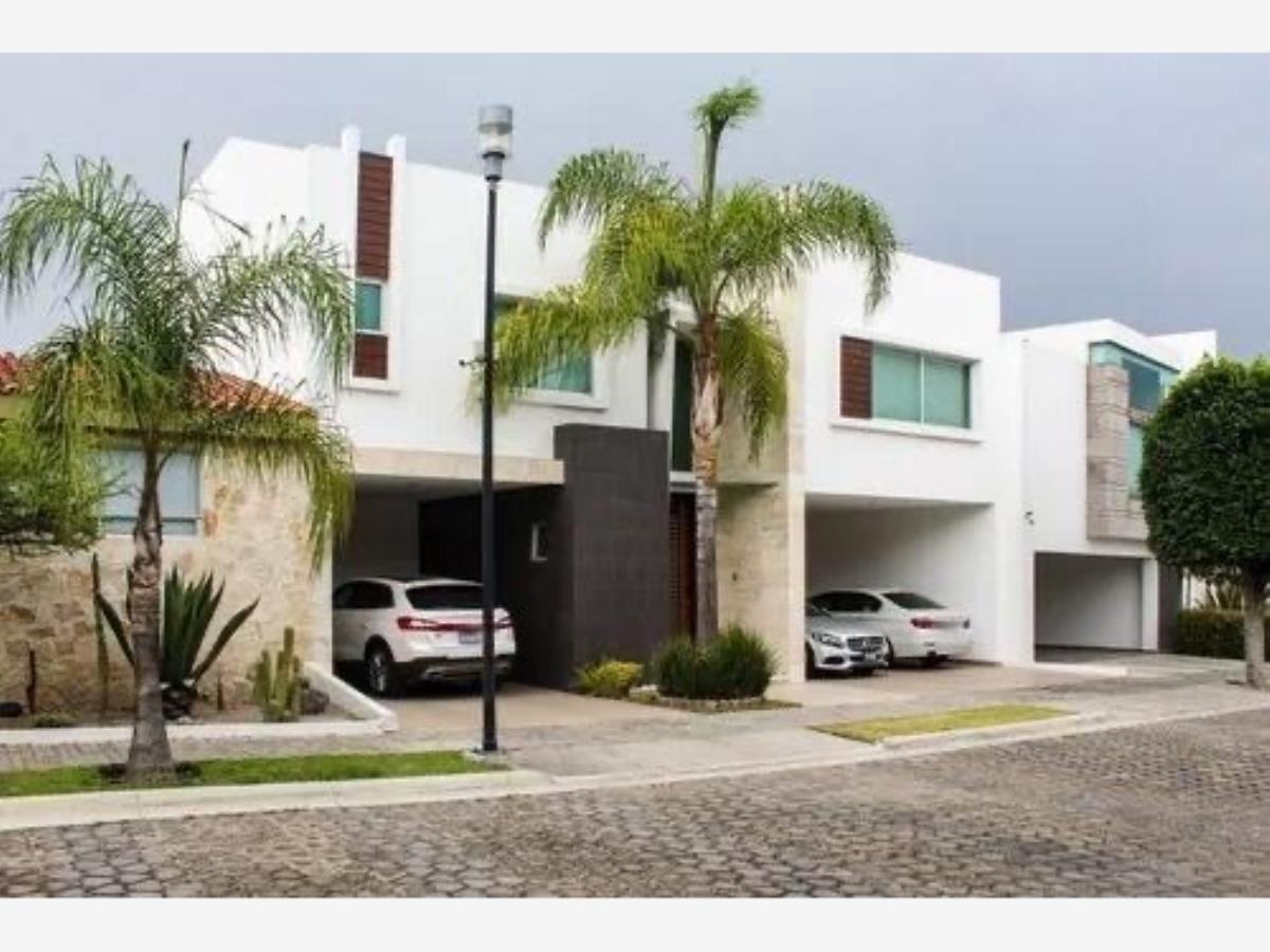 Casa en venta en Lomas de Angelópolis, San Andrés Cholula — foto 1 de 27