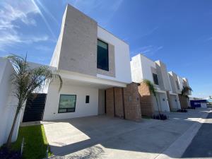 Casa en venta en La Rioja Residencial, Torreón — foto 2 de 18