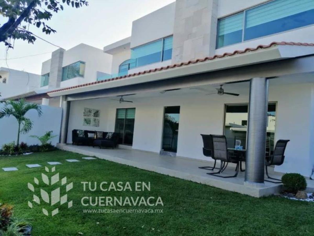 Casa en venta en Lomas de Jiutepec, Jiutepec — foto 1 de 42