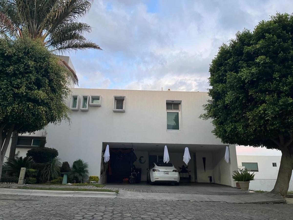 Casa en venta en Lomas de Angelópolis, San Andrés Cholula — foto 1 de 13