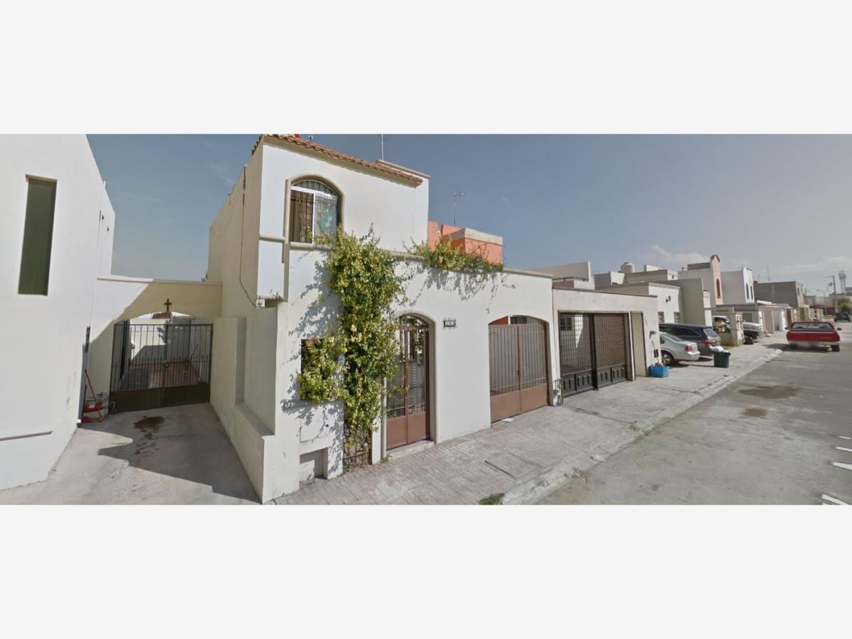 Casa en venta en Manantiales del Bosque, Ramos Arizpe — foto 1 de 7