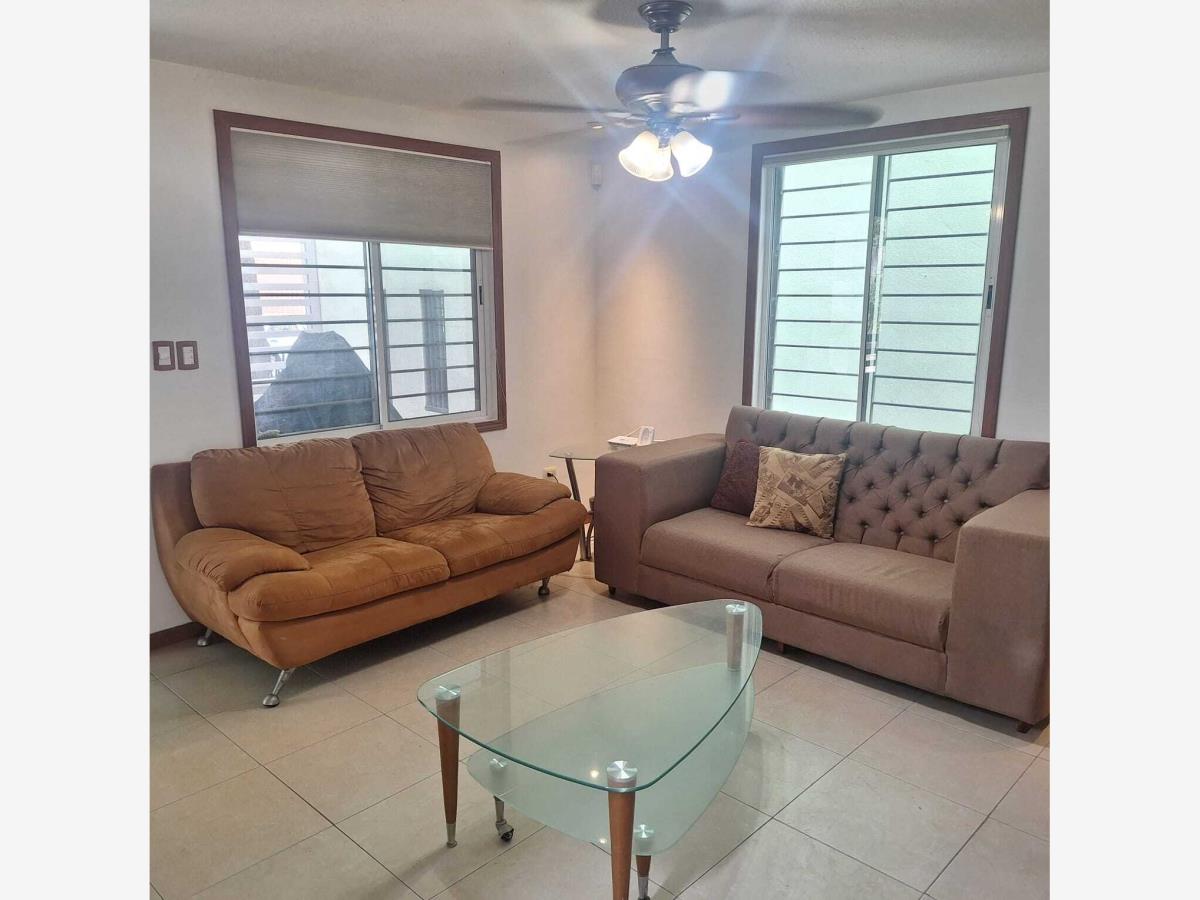 Casa en renta en Misión de Anáhuac, General Escobedo — foto 1 de 16
