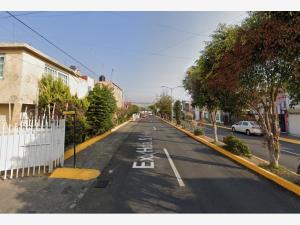 Casa en venta en Ex-Hacienda San Felipe 1a. Sección, Coacalco de Berriozábal — foto 2 de 4