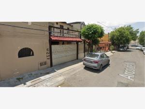 Casa en venta en Los Arcos, Saltillo — foto 2 de 11