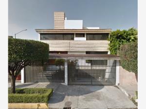 Casa en venta en Paseos de Taxqueña, Coyoacán, Ciudad de México Casa en venta en Paseos de Taxqueña, Coyoacán, Ciudad de México