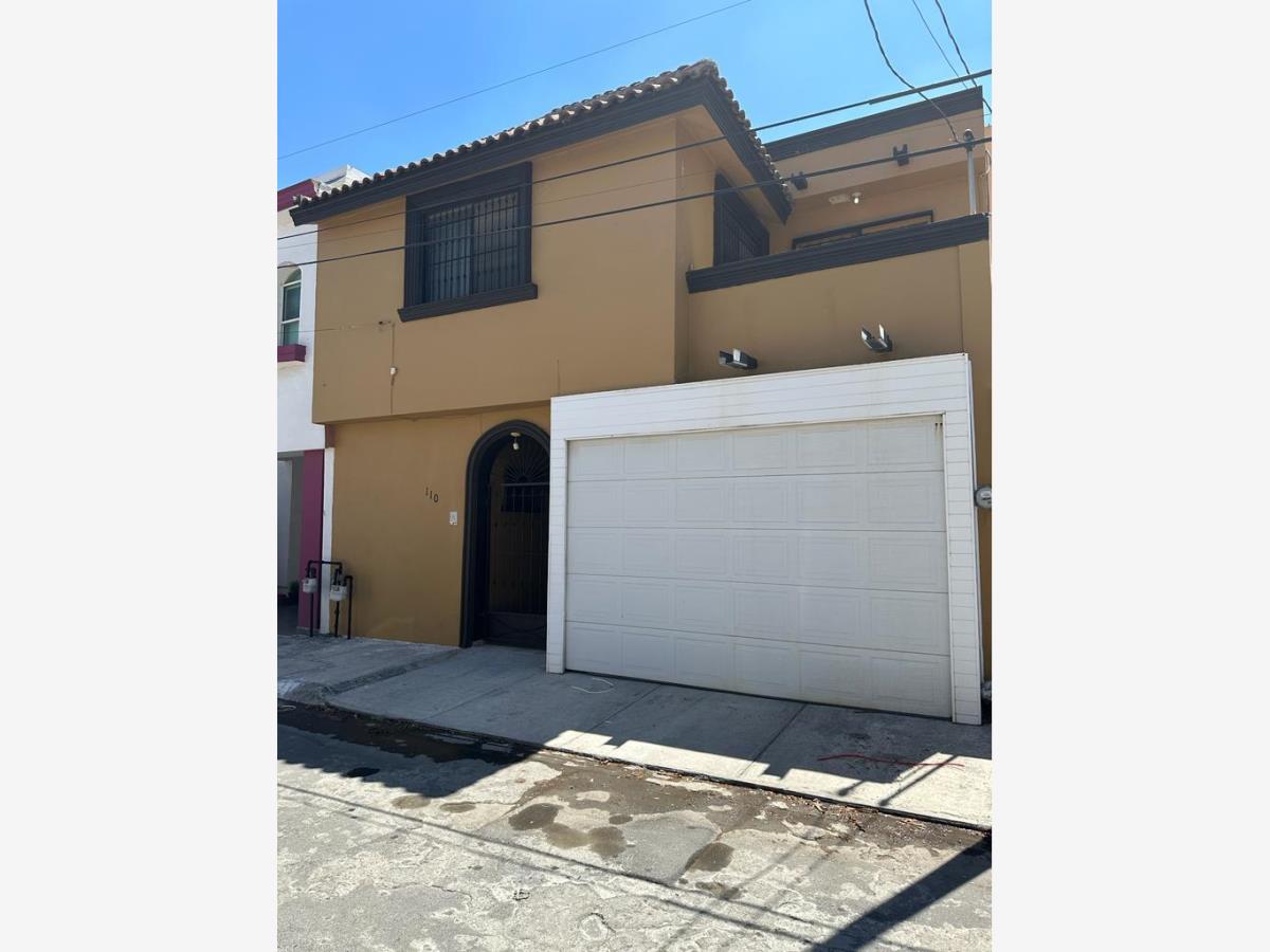 Casa en venta en Residencial Torremolinos, Guadalupe — foto 1 de 23