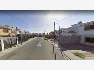 Casa en venta en Bosque del Sol, Mexicali — foto 3 de 6
