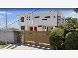 Casa en Colinas del Bosque 1a Sección, Corregidora, Querétaro