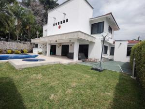 Casa en venta en Lomas de Cocoyoc, Atlatlahucan — foto 2 de 13