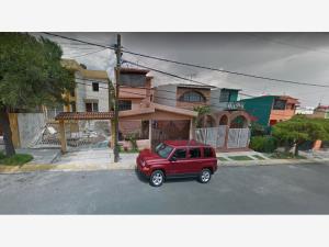 Casa en Villas de la Hacienda, Atizapán de Zaragoza, México