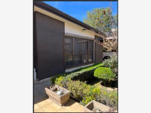 Casa en venta en La Salle, Saltillo — foto 2 de 11