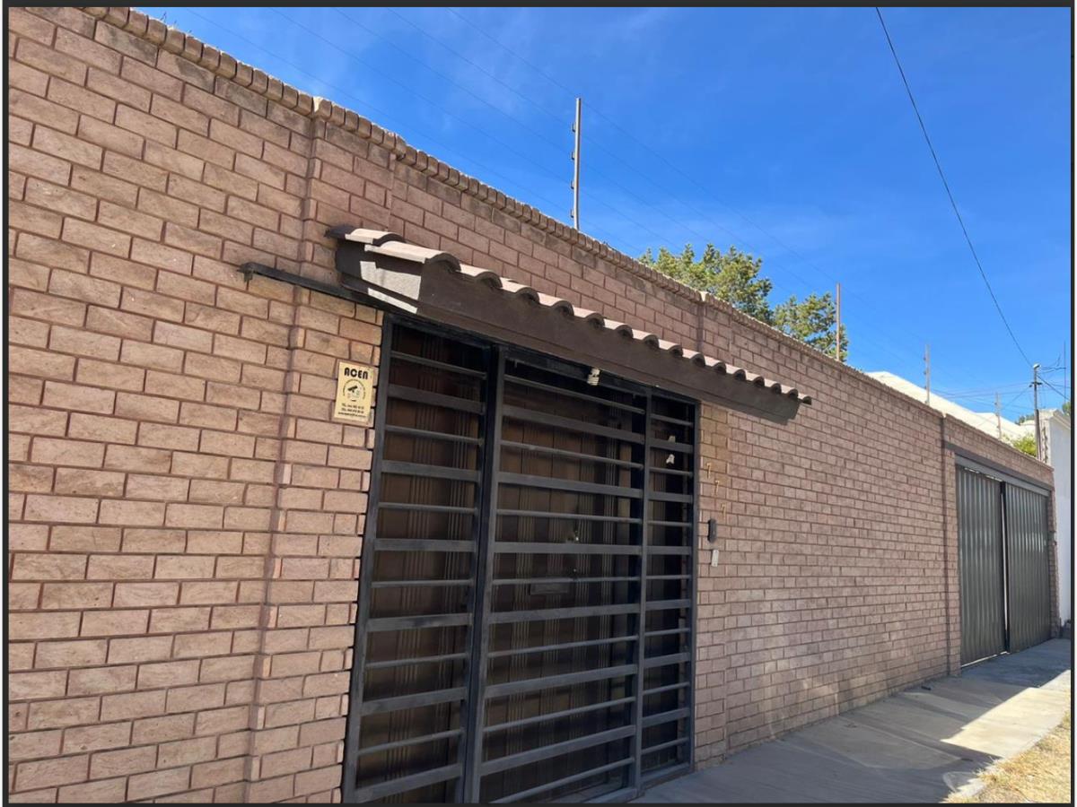 Casa en venta en La Salle, Saltillo — foto 1 de 11