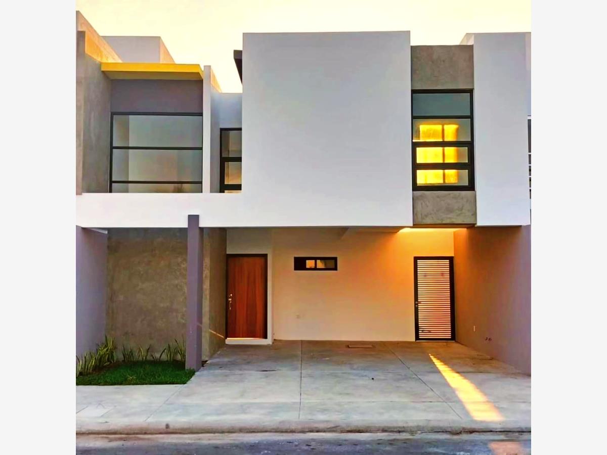 Casa en venta en Lomas de la Rioja, Alvarado — foto 1 de 15