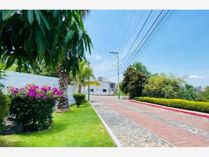 Casa en venta en El Polvorín, Cuernavaca — foto 2 de 23