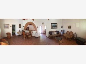 Casa en venta en Jonacatepec de Leandro Valle Centro, Jonacatepec de Leandro Valle — foto 2 de 9