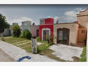 Casa en Mision del Carmen, Playa del Carmen, Quintana Roo — foto 1 de 7