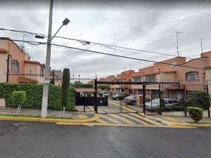 Casa en venta en Plazas de San Buenaventura, Toluca — foto 2 de 6