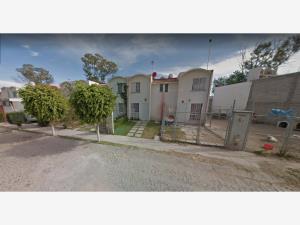 Casa en venta en Los Sauces, Celaya — foto 2 de 6