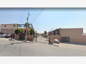 Casa en Paseos del Florido, Tijuana, Baja California