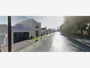 Casa en venta en Valle de Santa Engracia, San Pedro Garza García — foto 3 de 11