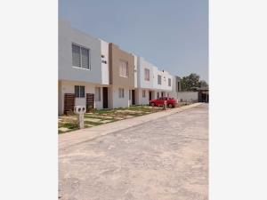 Casa en venta en Torreón Nuevo, Morelia — foto 2 de 9