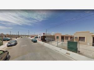 Casa en venta en Villa las Lomas, Mexicali — foto 2 de 6