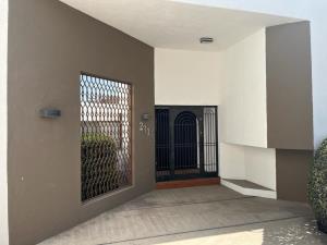 Casa en venta en Las Cumbres, Monterrey — foto 2 de 21