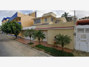 Casa en venta en Petrolera, Coatzacoalcos — foto 2 de 13