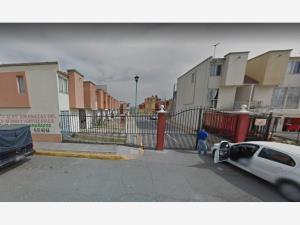 Casa en venta en Paseos de Tultepec I, Tultepec — foto 3 de 7