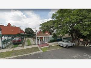 Casa en Miguel Hidalgo, Tlalpan, Ciudad de México