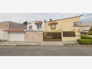 Casa en Heroes de Puebla, Puebla, Puebla