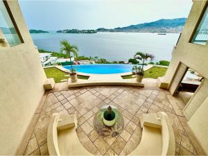 Casa en venta en Las Brisas 1, Acapulco de Juárez — foto 2 de 37