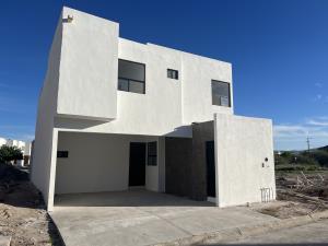 Casa en venta en Villas de las Perlas, Torreón — foto 2 de 19