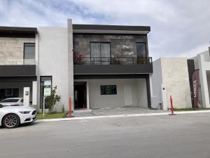 Casa en venta en Los Viñedos, Torreón — foto 2 de 35