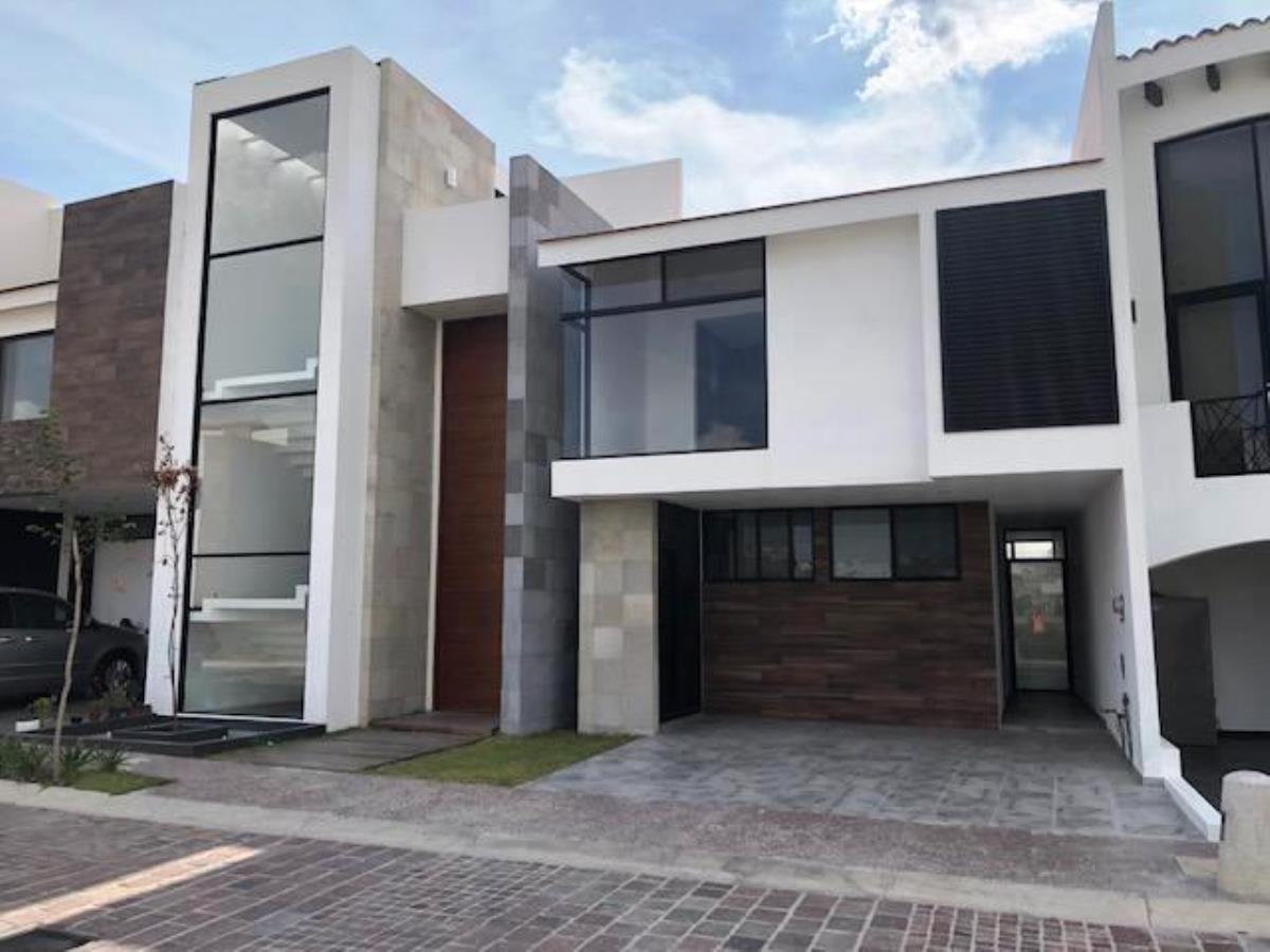 Casa en renta en Lomas de Angelópolis, San Andrés Cholula — foto 1 de 16