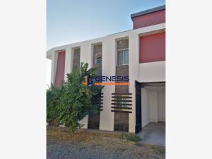 Casa en venta en Carlos de la Madrid, Villa de Álvarez — foto 2 de 16