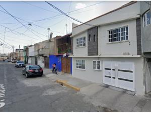 Casa en venta en General José Vicente Villada, Nezahualcóyotl — foto 2 de 9