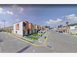 Casa en venta en Hacienda Real de Tultepec, Tultepec — foto 2 de 11
