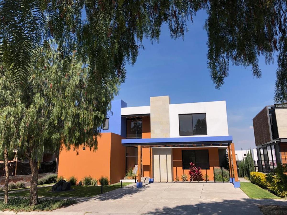 Casa en venta en Colinas de Balvanera, Corregidora — foto 1 de 28