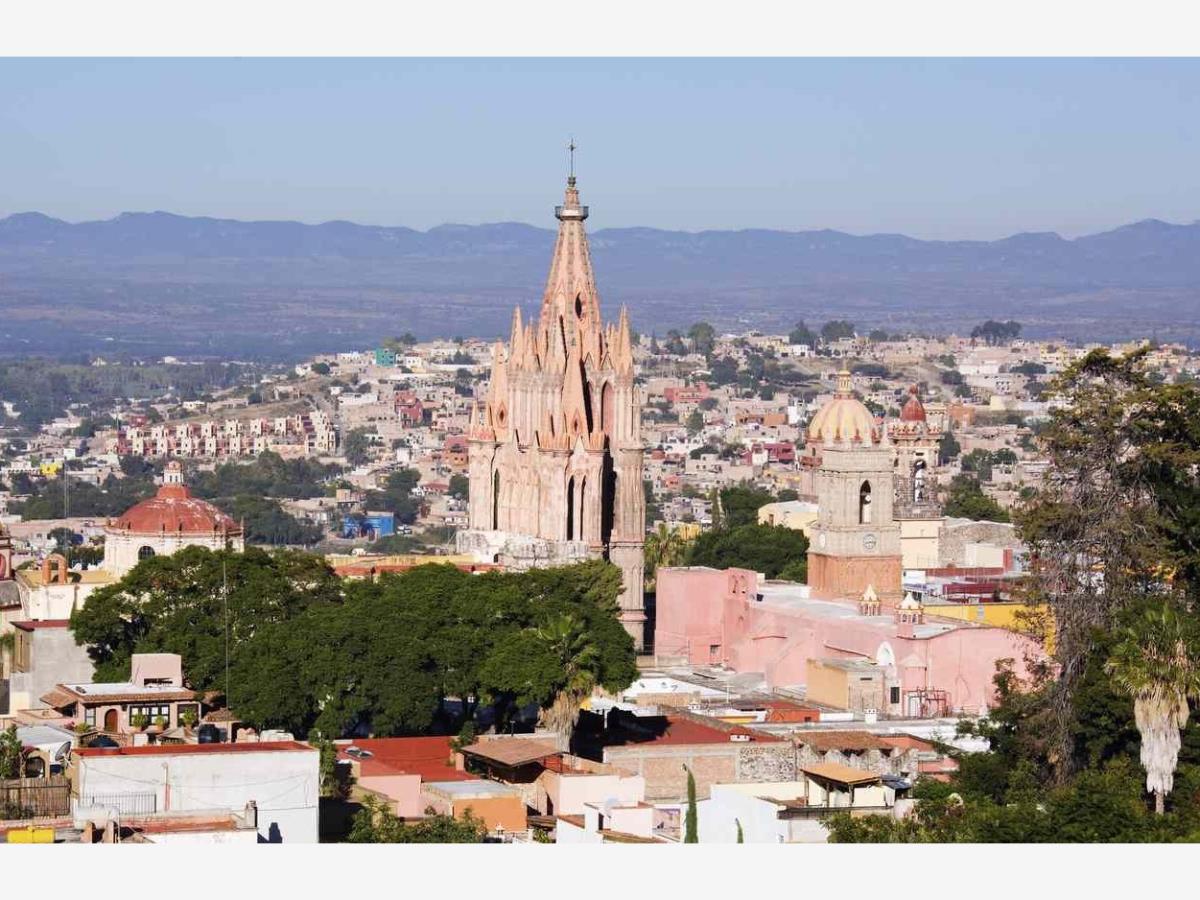 Casa en venta en Independencia, San Miguel de Allende — foto 1 de 19
