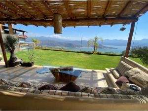 Casa en venta en Valle de Bravo, Valle de Bravo — foto 3 de 40
