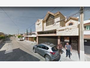 Casa en venta en Las Arboledas, Celaya — foto 3 de 7