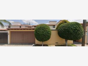 Casa en Villas del Mesón, Querétaro, Querétaro