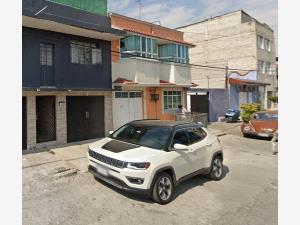 Casa en venta en Las Aguilas, Nezahualcóyotl — foto 2 de 12