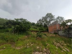 Terreno en venta en Poblado Ocolusen, Morelia, Michoacán de Ocampo Terreno en venta en Poblado Ocolusen, Morelia, Michoacán de Ocampo
