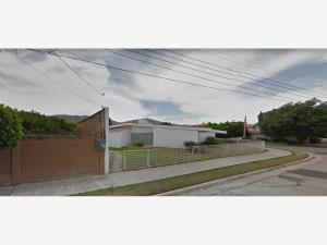Casa en venta en Mansiones del Real, Zapotlán El Grande — foto 3 de 15