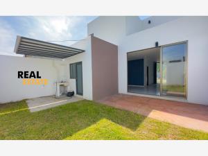 Casa en venta en Las Palomas Residencial, Villa de Álvarez — foto 2 de 16